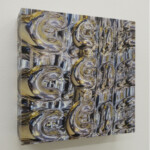 Worms/ 2019/25×25×7cm/
oil painting, digital printing,
canvas