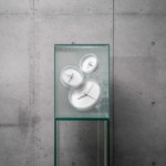 Landscape-time-1/2018/ 
/ミクストメディア(SAP、水、時計、ガラス、電子機器) /  30x30cm